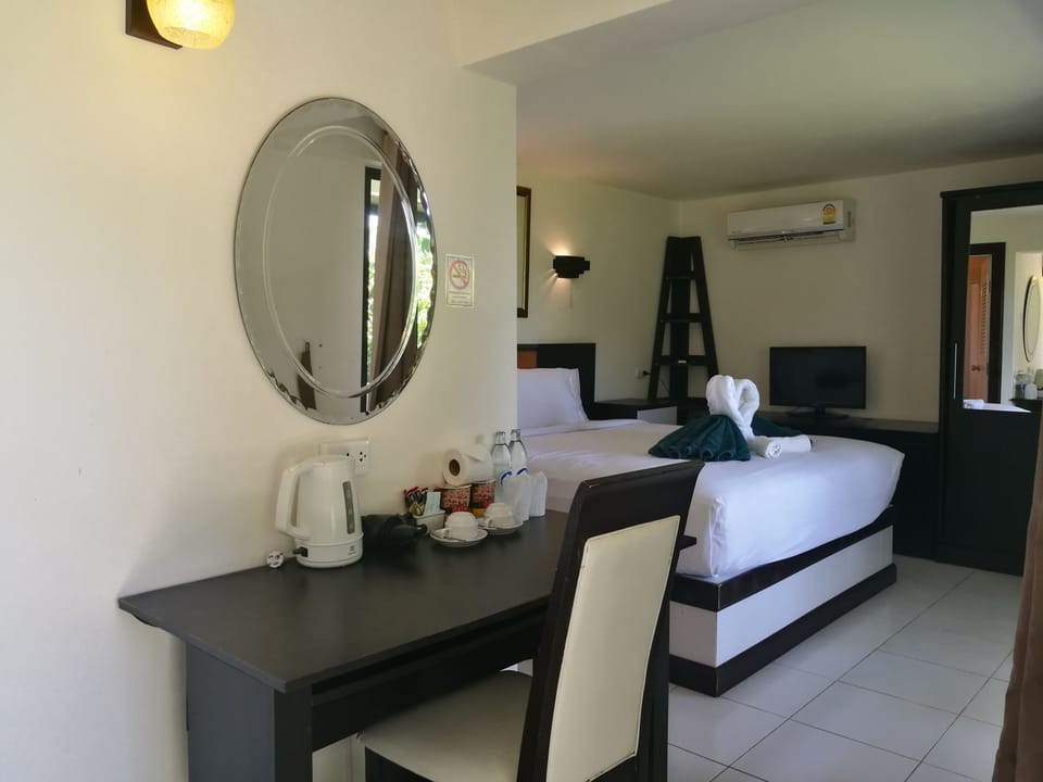 Deluxe Beachfront Room | Room amenity