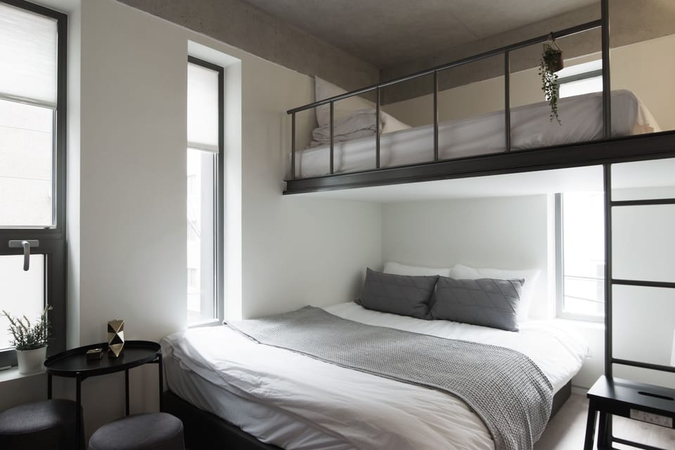 Family Triple Room | Soundproofing, iron/ironing board, free WiFi, bed sheets