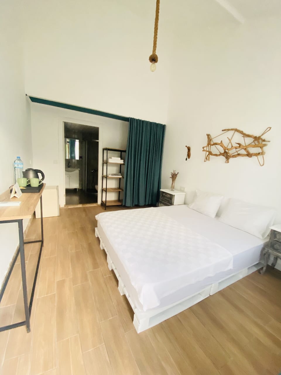 Design Double Room, 1 Queen Bed, Garden View | Premium bedding, minibar, individually decorated, free WiFi