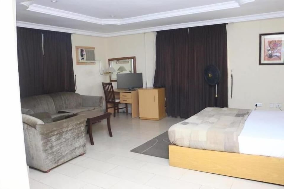 In-room safe, desk, blackout drapes, bed sheets
