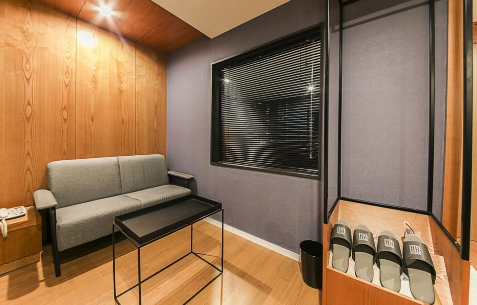 Deluxe Double Room | Premium bedding, memory foam beds, desk, laptop workspace