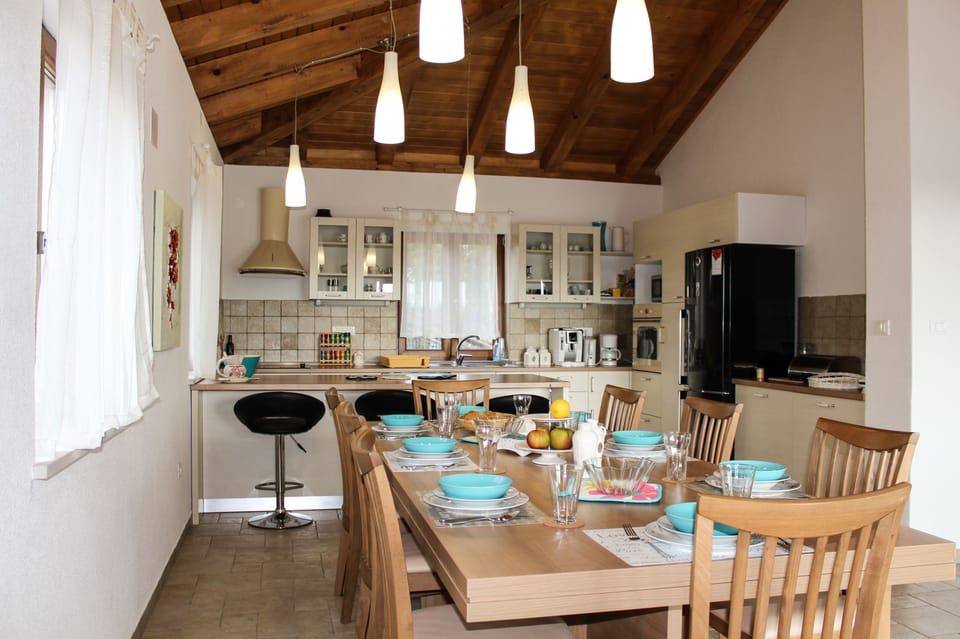 Villa, Private Pool, Garden View | Private kitchen | Full-size fridge, microwave, oven, stovetop