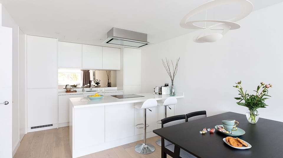 Apartment, 2 Bedrooms | Private kitchen | Fridge, microwave, oven, stovetop