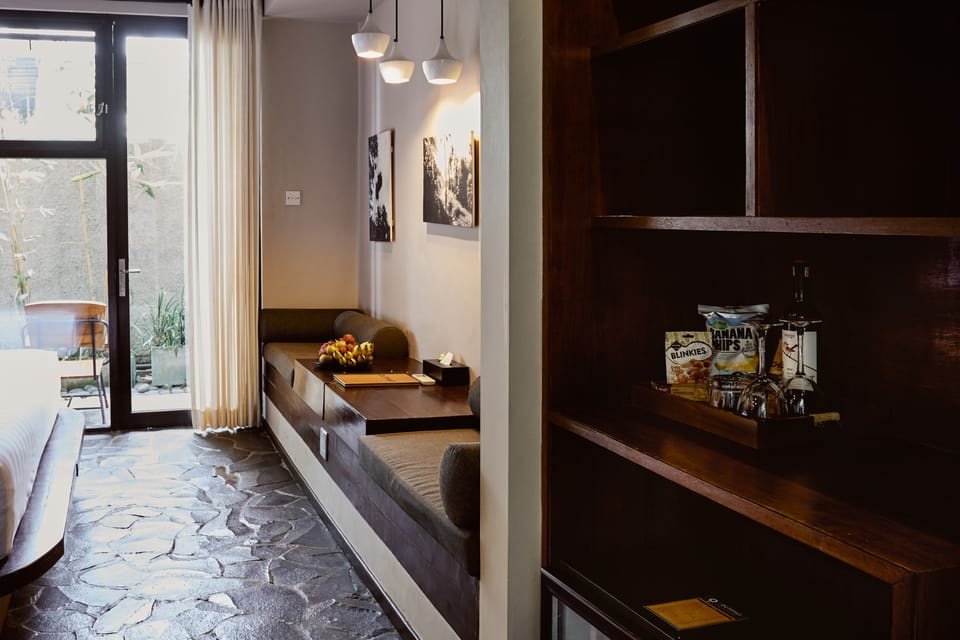 Poolside Deluxe | Interior detail