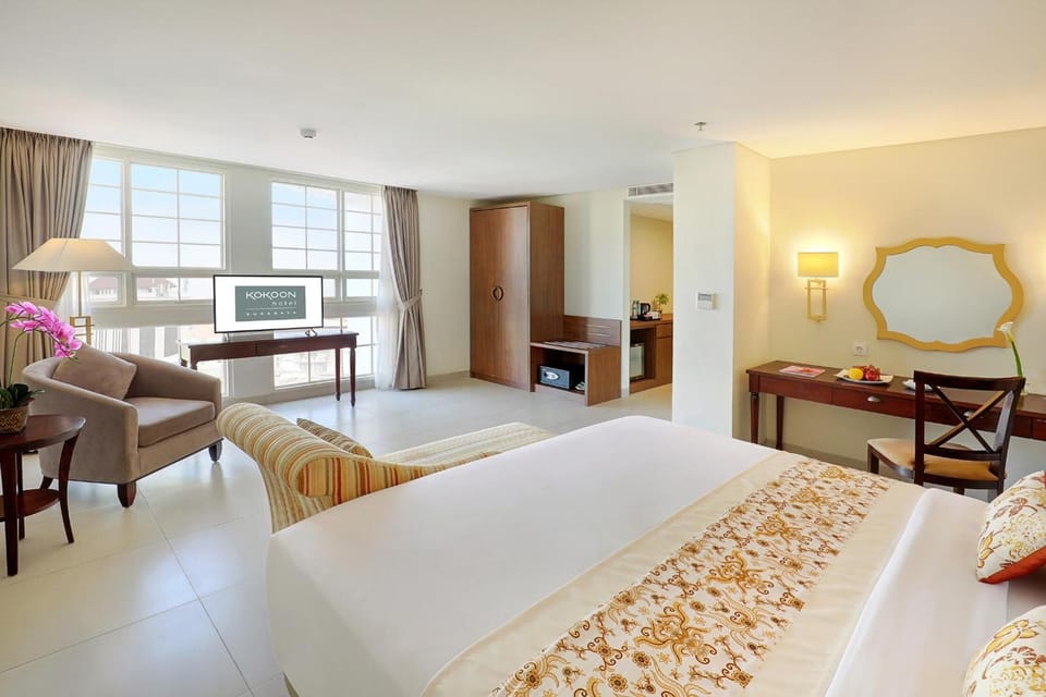 Premium bedding, desk, soundproofing, free WiFi