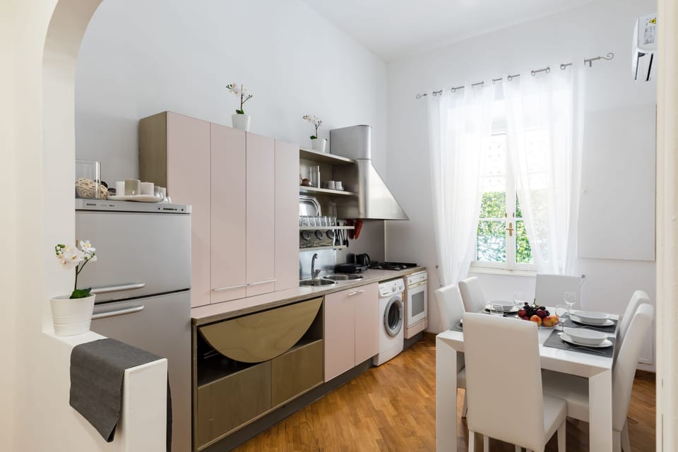 Apartment, 3 Bedrooms | Private kitchen | Cookware/dishes/utensils