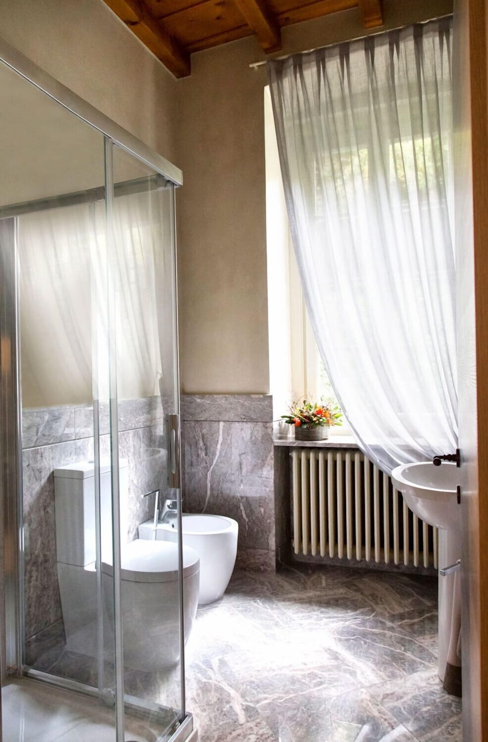Suite, Multiple Beds, Connecting Rooms, Hill View (Blue) | Bathroom | Shower, free toiletries, hair dryer, bidet