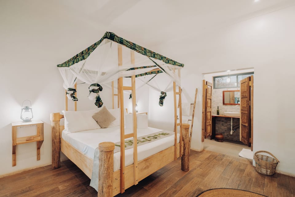 Classic Double Room | 1 bedroom, premium bedding, desk, soundproofing