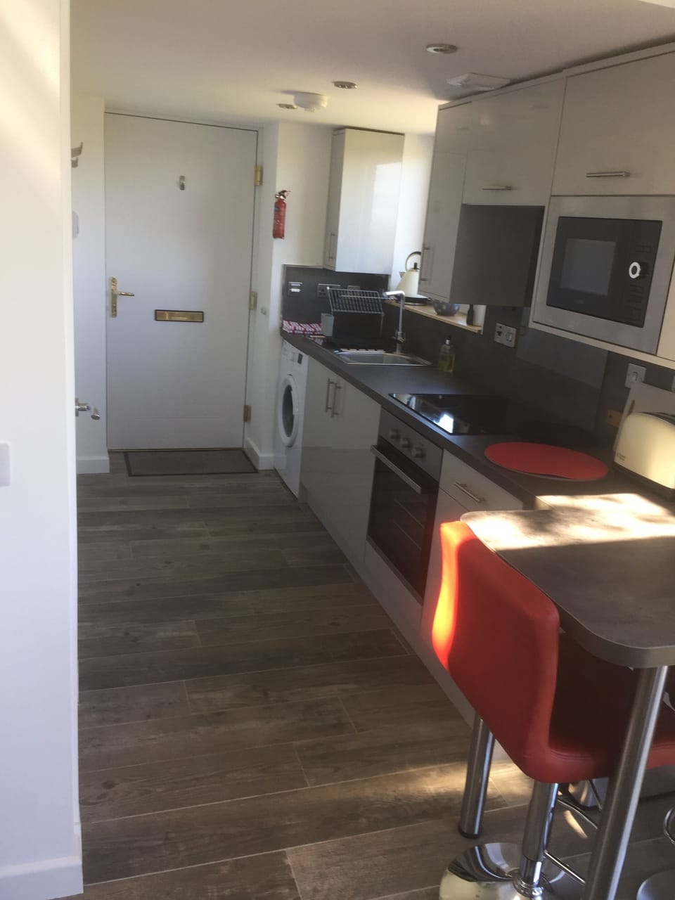 House | Private kitchen | Fridge, microwave, oven, stovetop