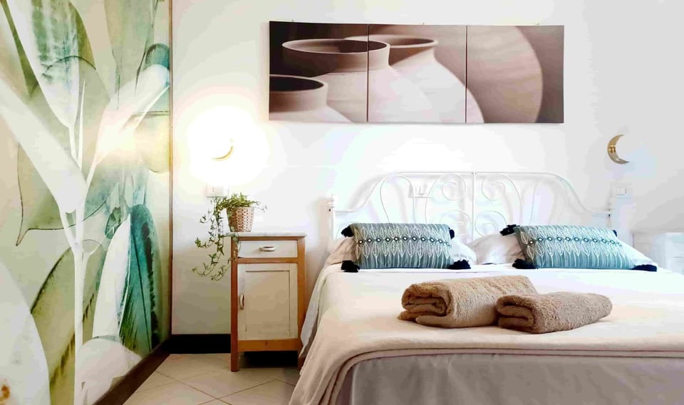 Business Double Room | Individually decorated, individually furnished, desk, laptop workspace