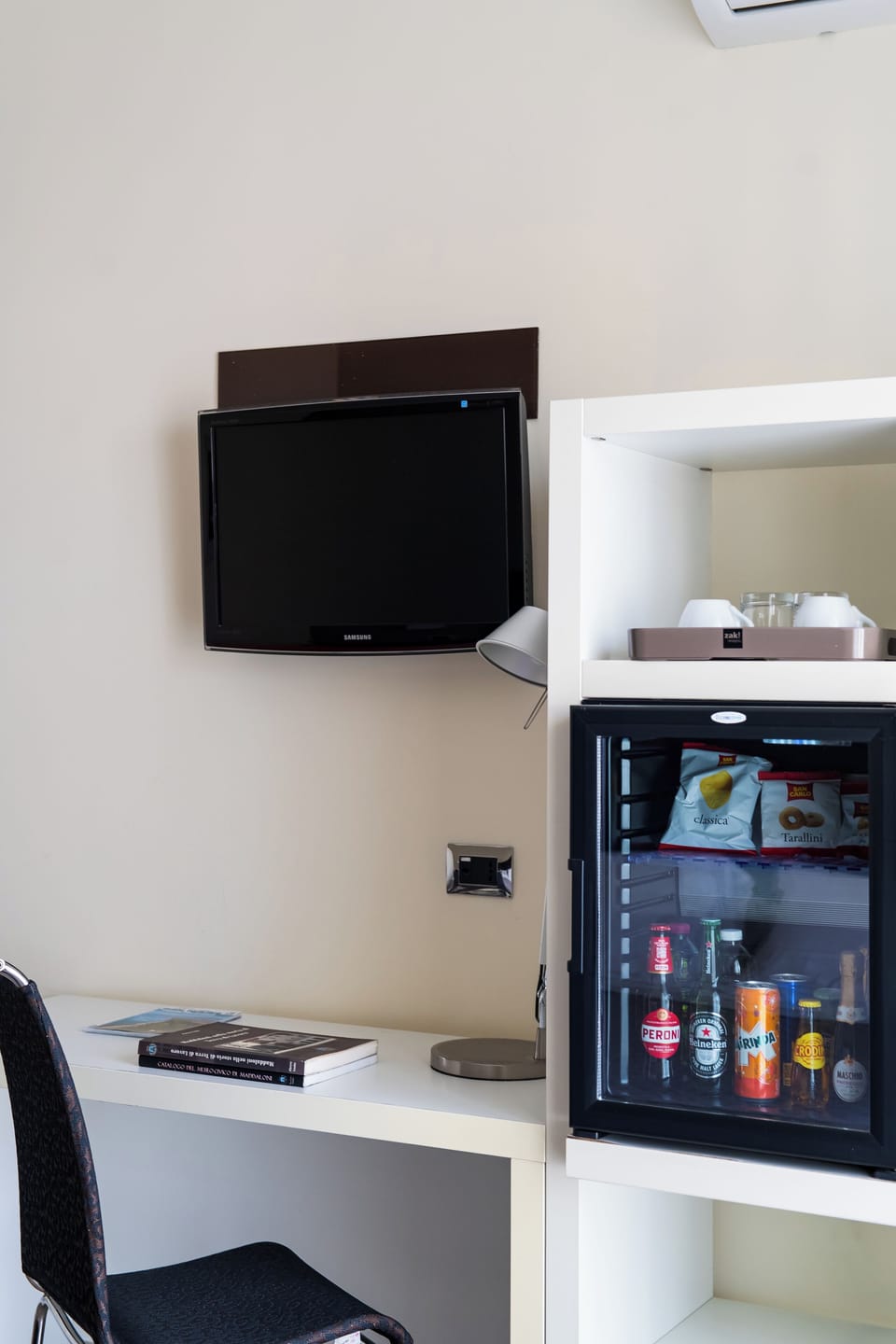 Superior Double Room | Minibar, in-room safe, desk, soundproofing