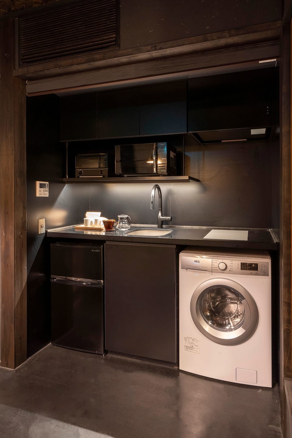 Private Vacation Home | Private kitchenette | Fridge, microwave, stovetop, coffee/tea maker