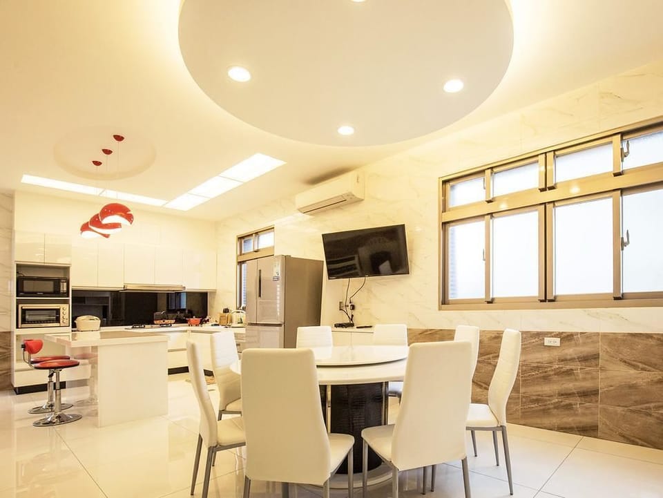 Free daily local cuisine breakfast