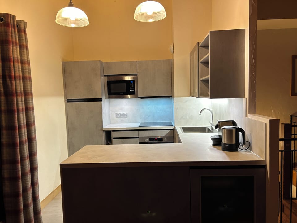 Modern kitchen