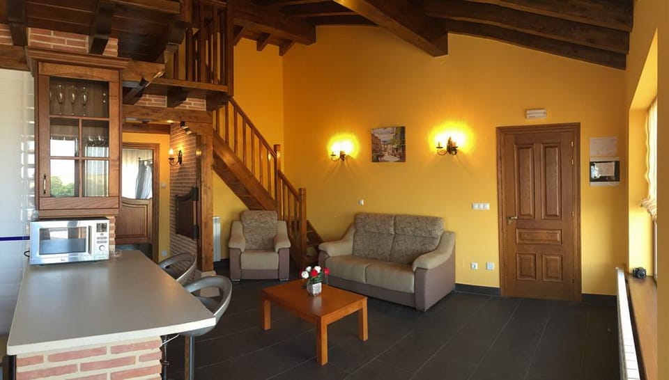 Apartment, Ensuite, Lake View | Interior