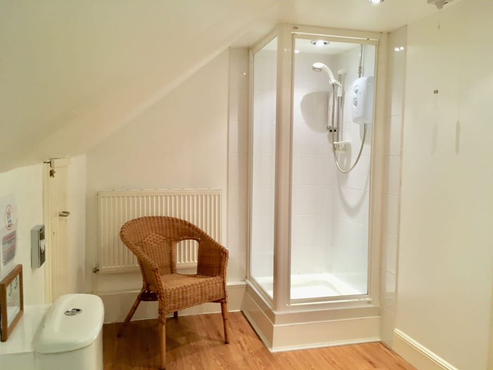 Double Room, Ensuite (Lake and Mountain View) | Bathroom | Towels