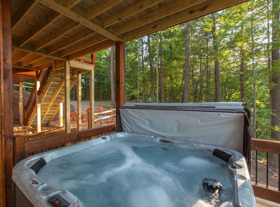 Terrace Level Hot Tub Overlooking Mountain Views