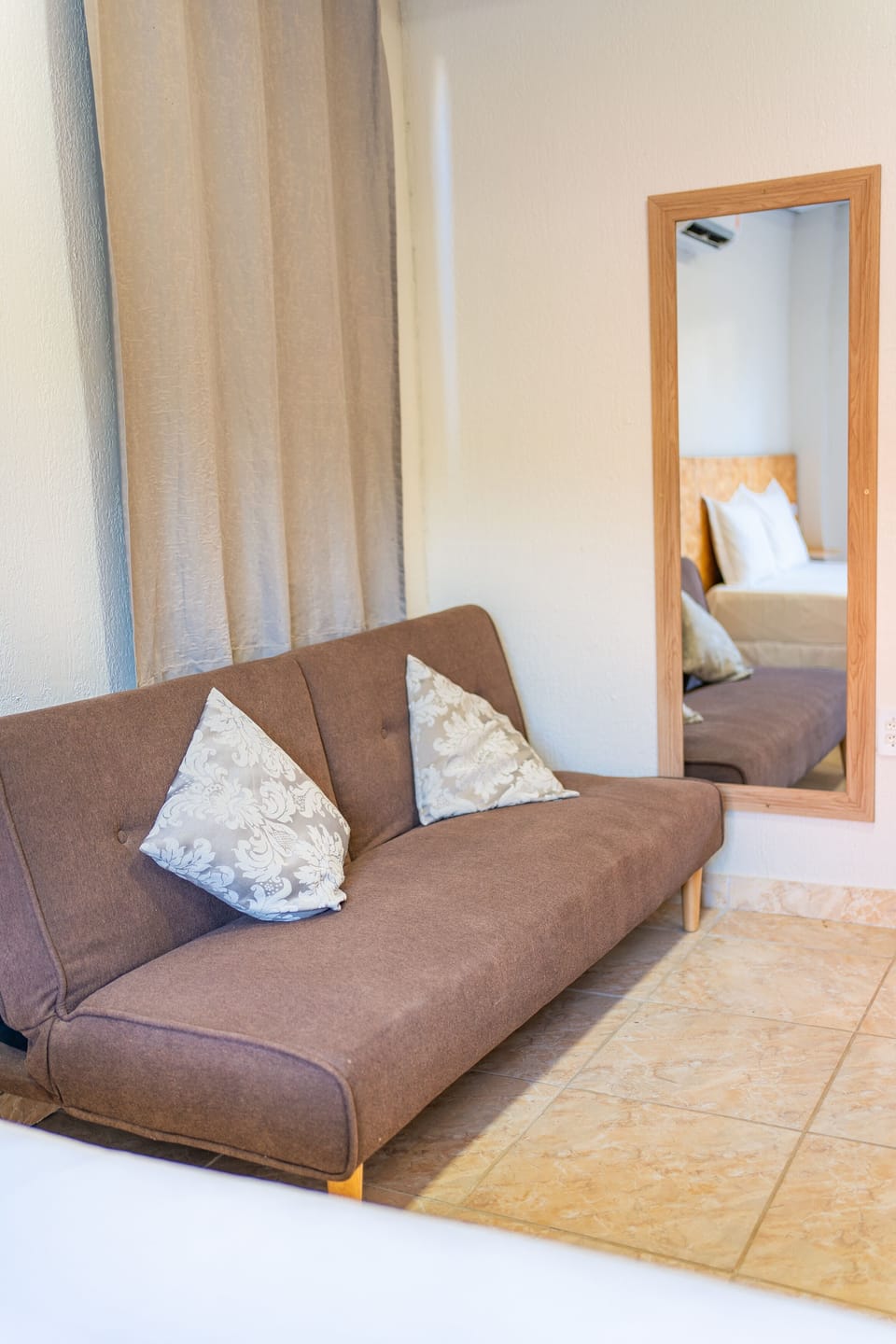 Comfort Room | Minibar, blackout drapes, soundproofing, free WiFi
