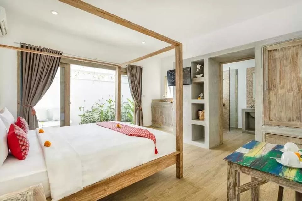 In-room safe, desk, free WiFi, bed sheets