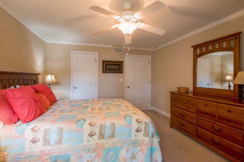 Queen Bedroom