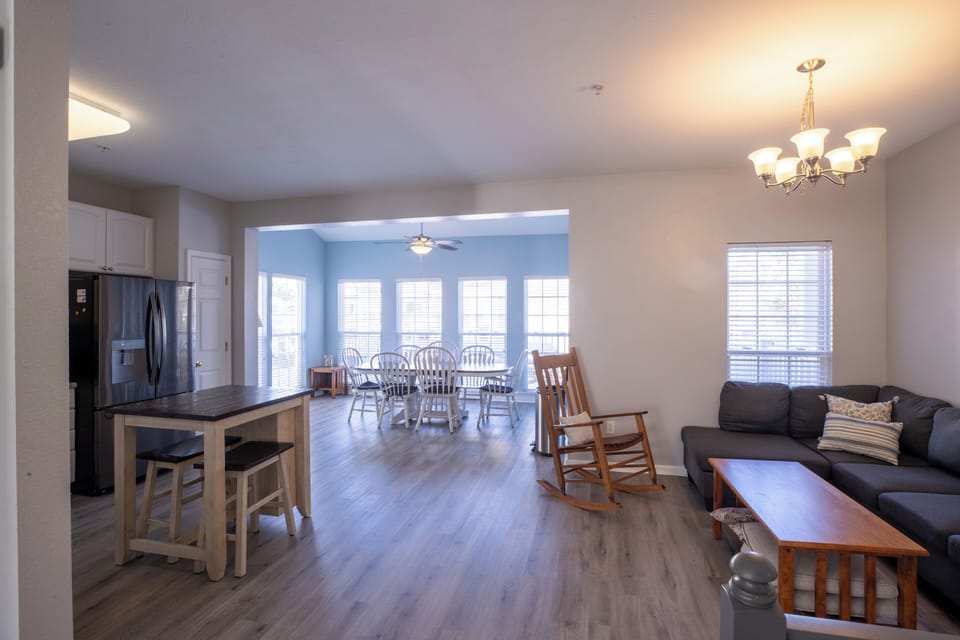 Kitchen, Dinning, Sunroom, Living Room, 2nd floor - Open Floor Plan