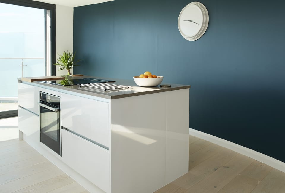 Second floor: Modern and fully equipped kitchen