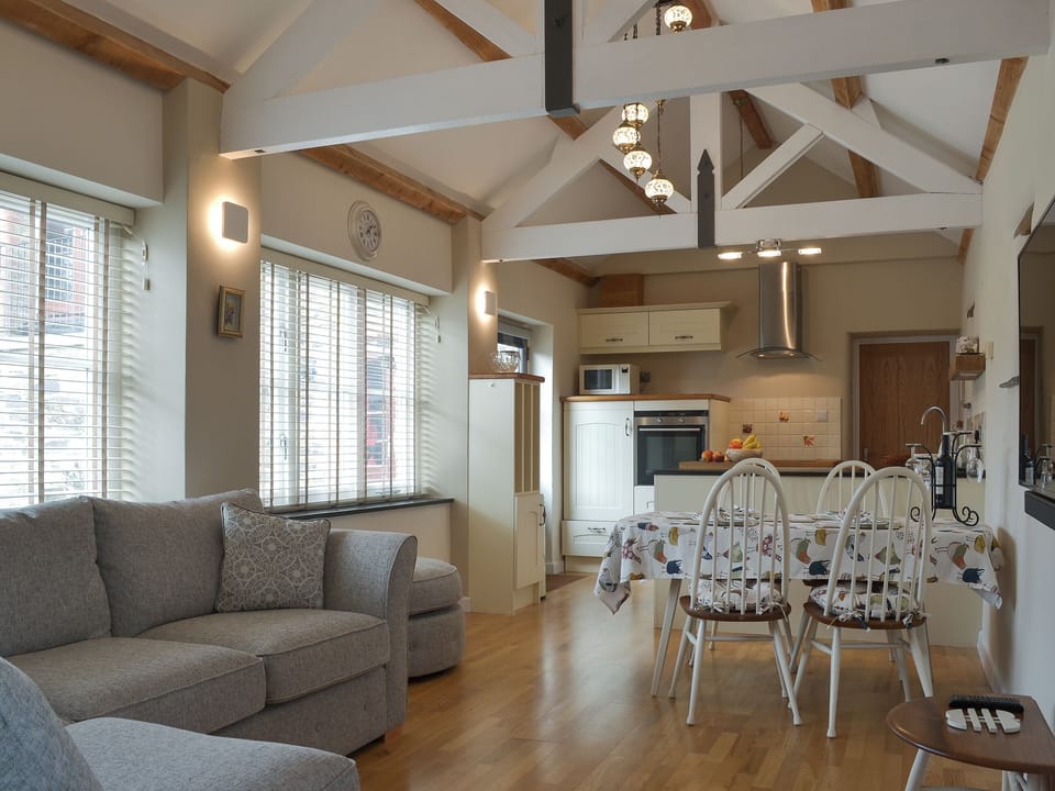 Open plan living space | Trezeal Barn, North Hill
