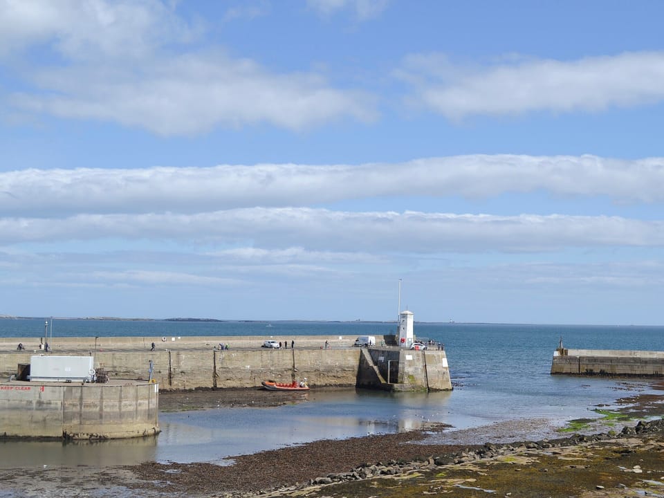 Surrounding area | Turnstone, Seahouses