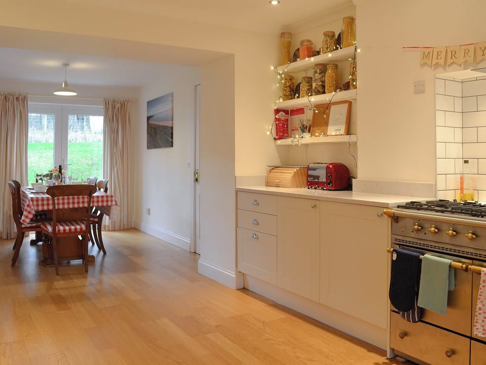 Kitchen and dining area | Straton Cottage, St Cyrus, near Montrose