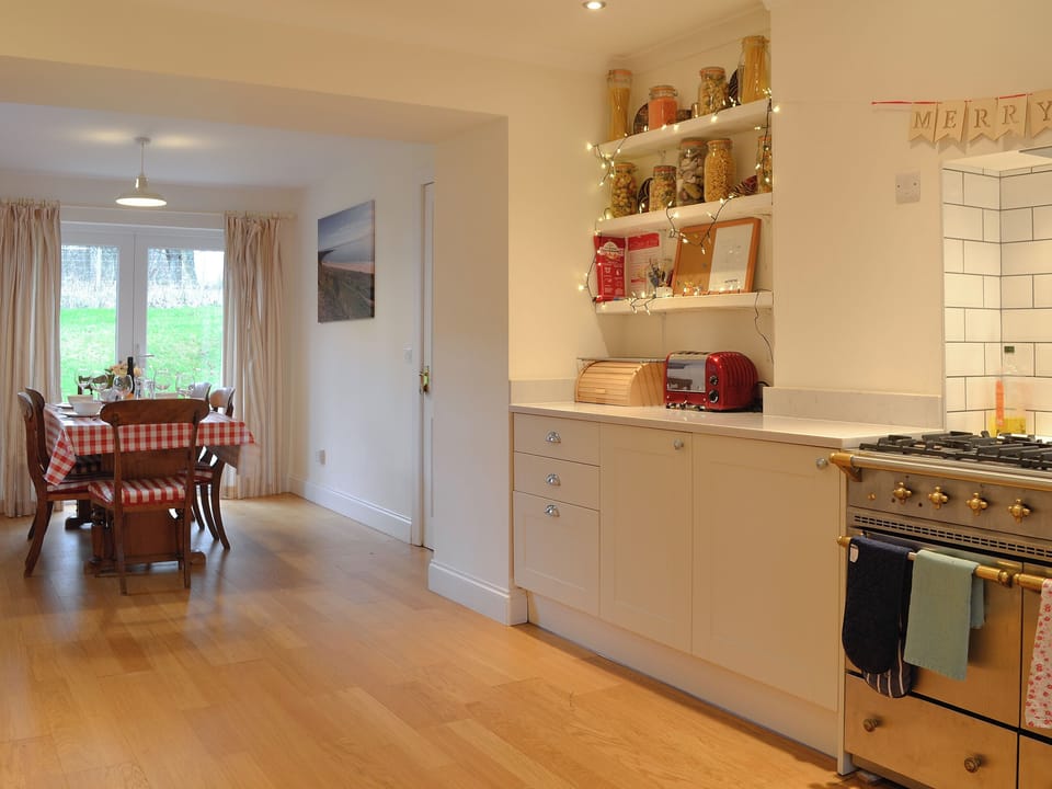 Kitchen and dining area | Straton Cottage, St Cyrus, near Montrose