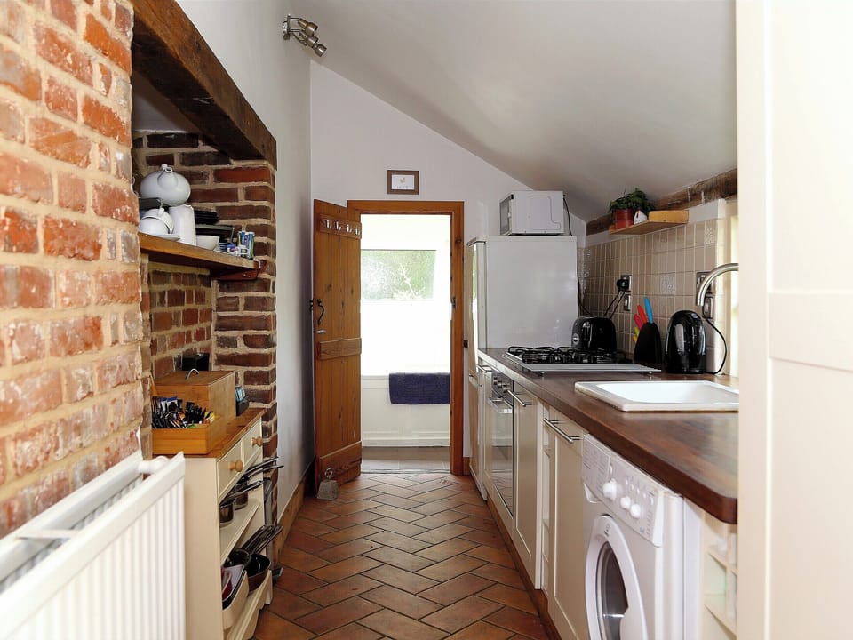 Kitchen | Box Cottage, Eastling