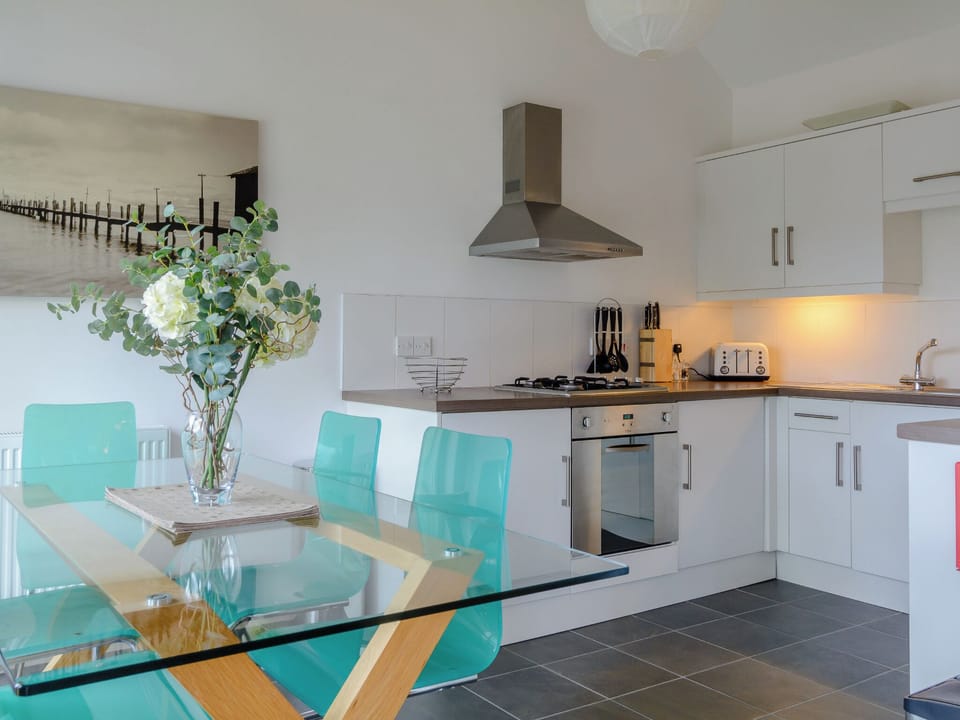 Fully appointed kitchen with dining area | Primrose, Nr Wells
