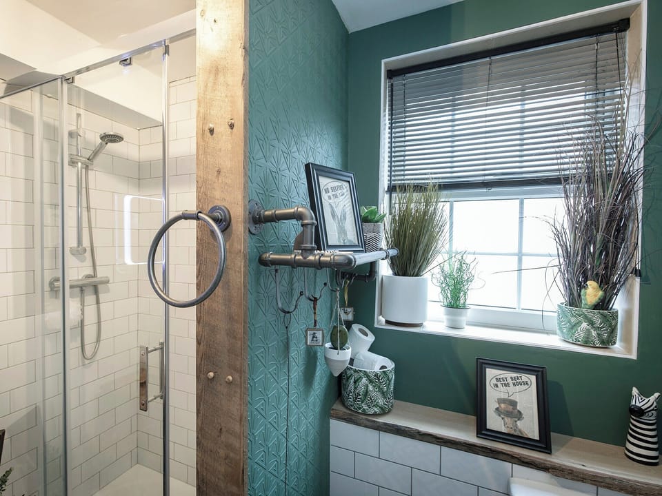 Impressive shower room with double shower cubicle | Royal Crescent, Whitby