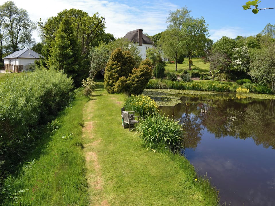 Garden and grounds | The Oak Stall, The Horse Gin - Higher Blagrove Farm Cottages, East Worlington, near South Molton
