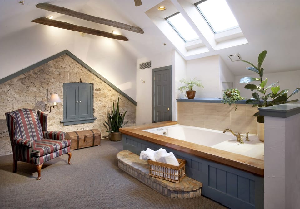 Jetted tub