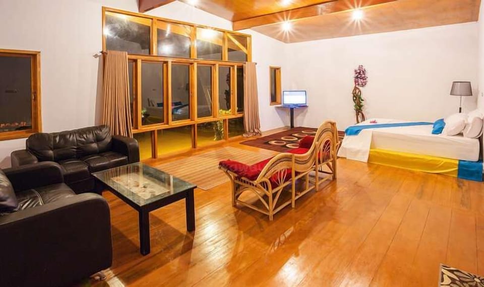 Deluxe Double Room | Rollaway beds (surcharge), bed sheets