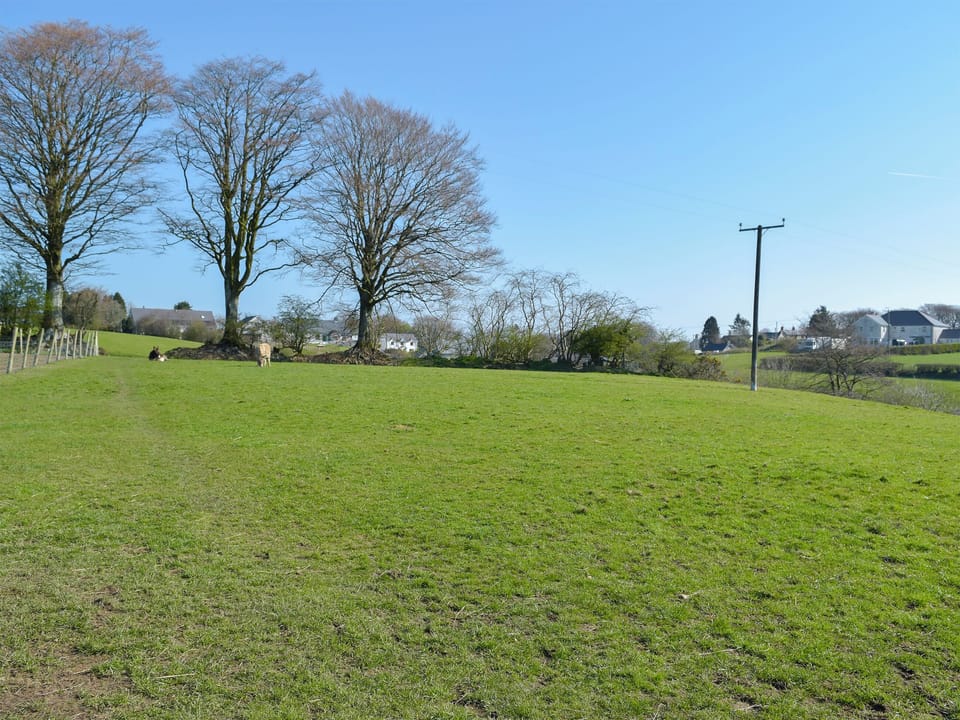 Double bedroom | Hen Llaeth - Blaenhirbant Isaf Cottages, Cwmsychpant, near Lampeter