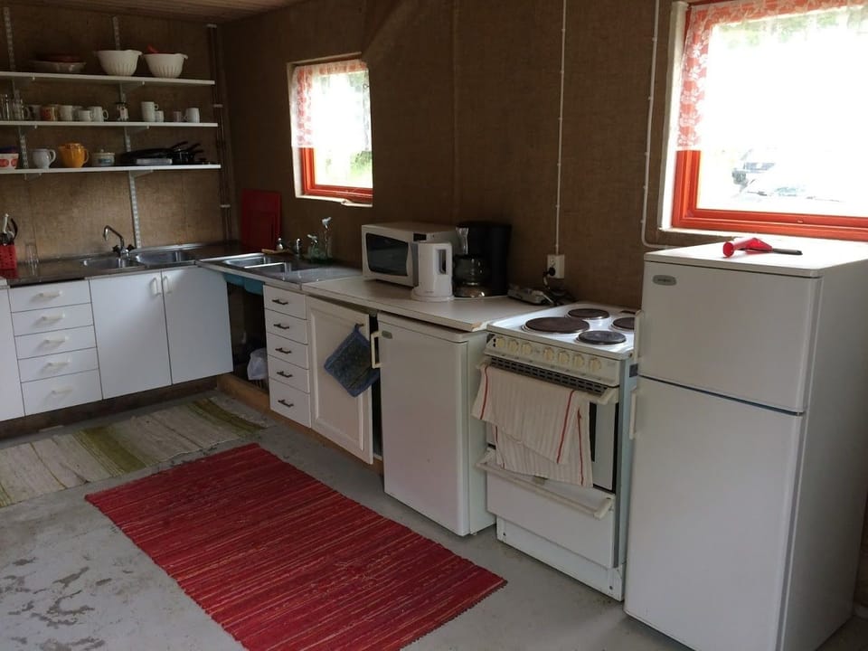 Shared fridge, microwave