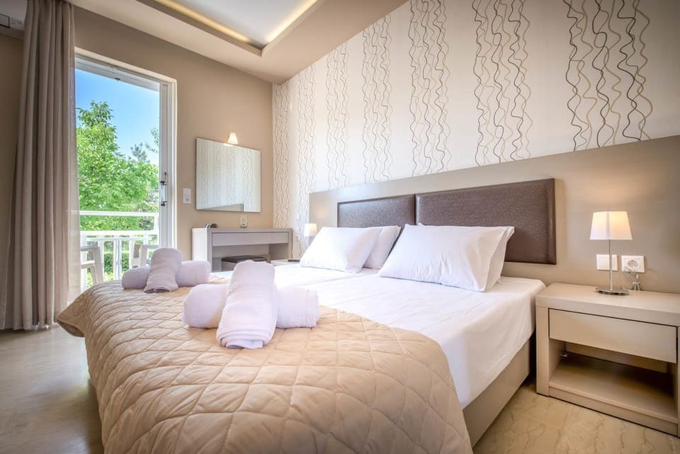 Studio | In-room safe, individually decorated, free cribs/infant beds, free WiFi