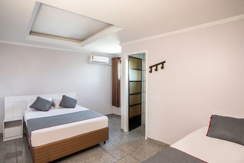 Standard Triple Room | Desk, iron/ironing board, free WiFi, bed sheets