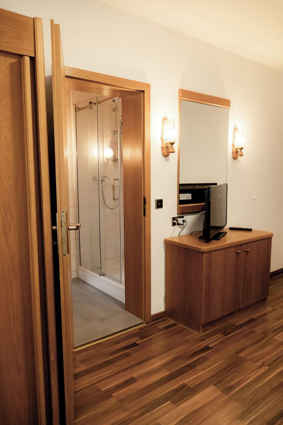 Single Room | Desk, free WiFi, bed sheets