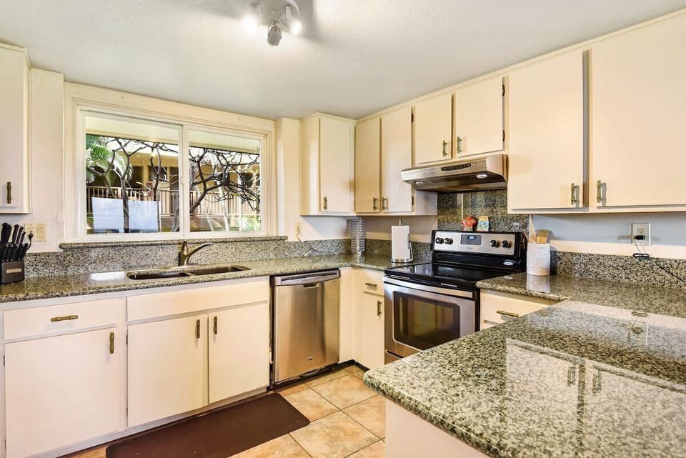Plenty of counter space to prepare meals or quick lunches to take with you on your adventures!