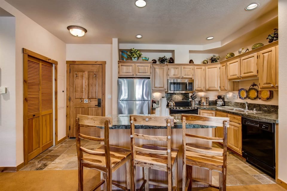 Condo (Breck_MainStStation_2302) | Private kitchen