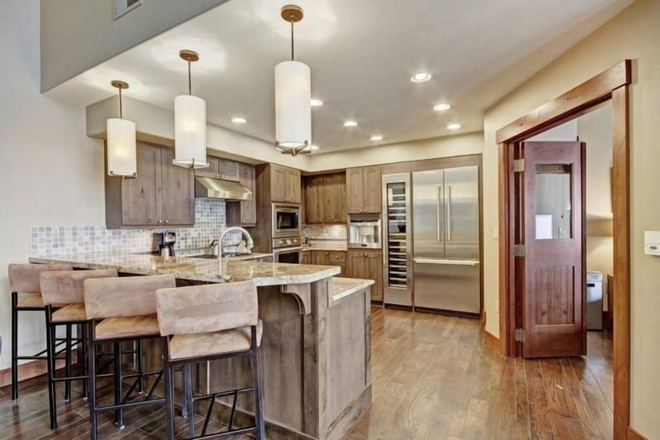 Condo (Breck_One_Ski_Hill_4) | Exterior