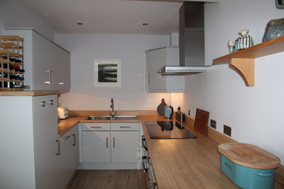 Well equipped kitchen
