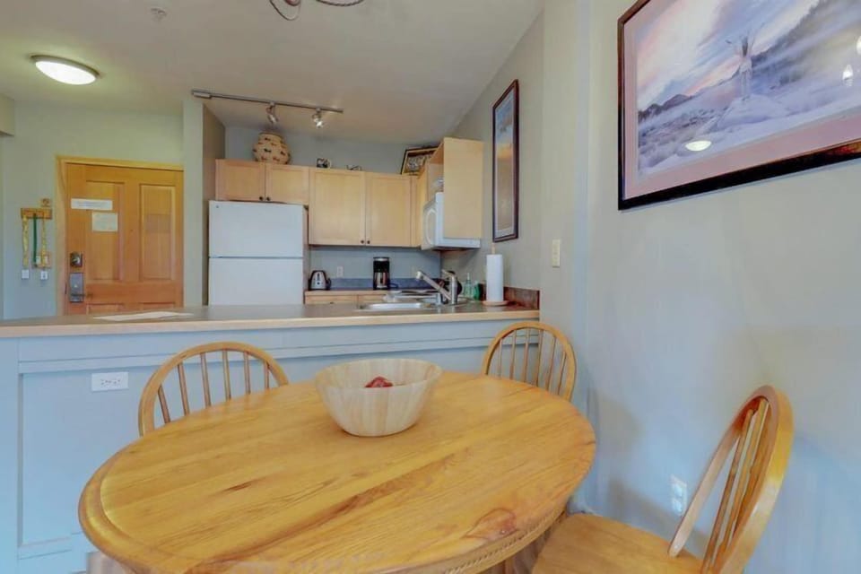 1 bedroom, iron/ironing board, WiFi (free), bed sheets
