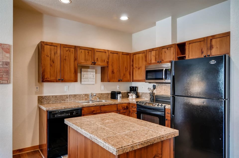 Condo (Breck_MainStStation_1307) | Private kitchen