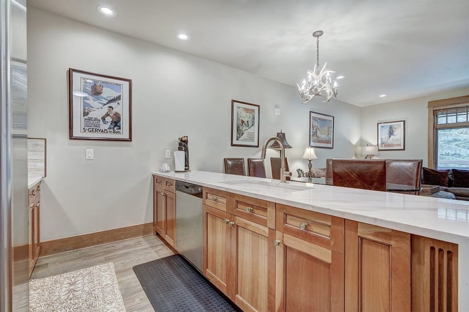 Condo (300-1_Lone_Eagle) | Private kitchen | Dining tables