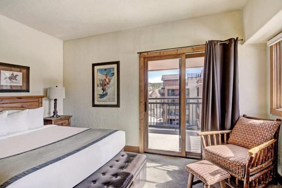 Condo (Breck_Village_3) | 3 bedrooms, free WiFi, alarm clocks