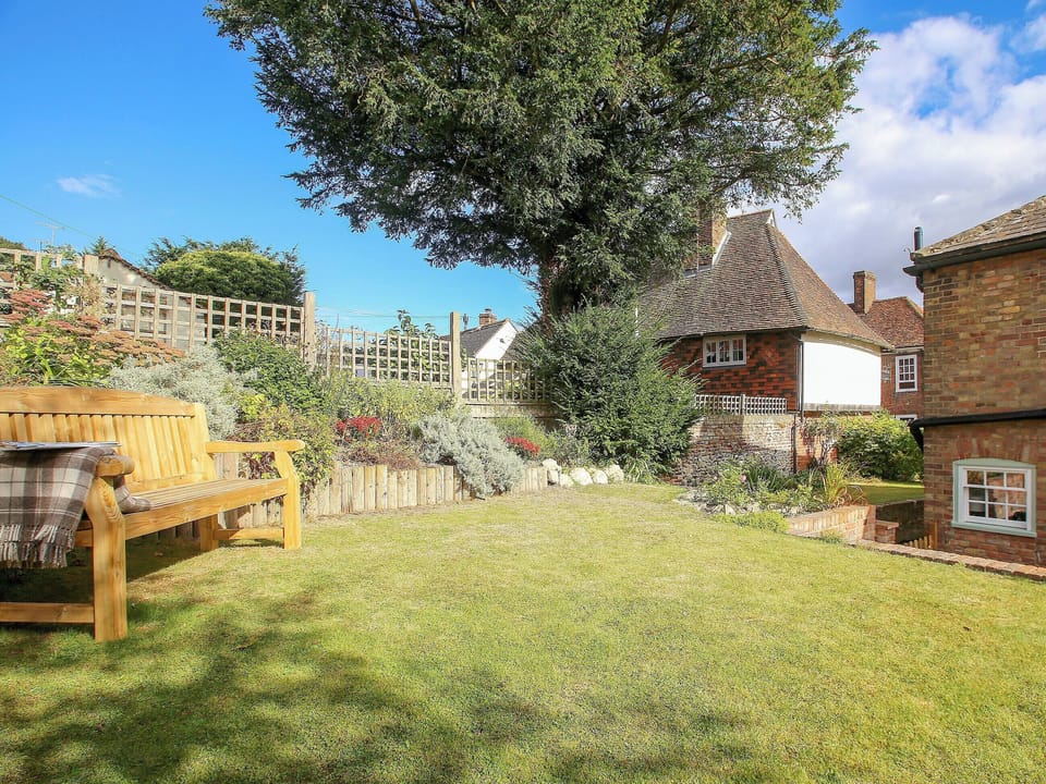 Garden | Pilgrim Cottage, Hollingbourne